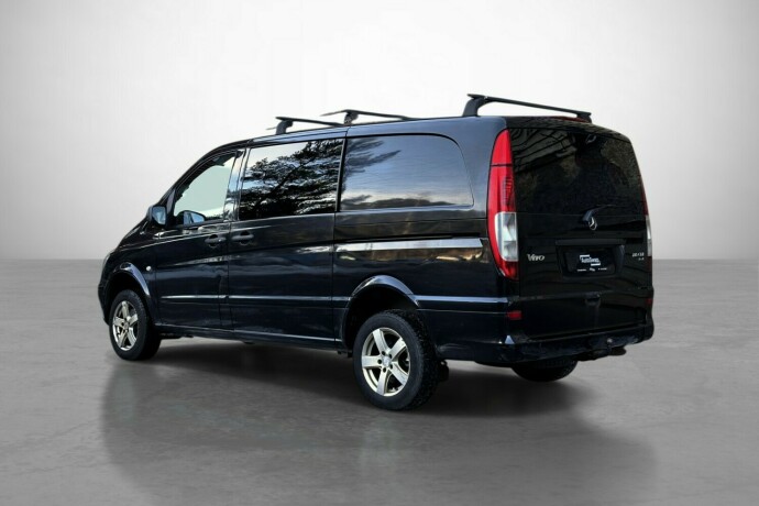 mercedes-benz-vito-diesel-2012-big-8