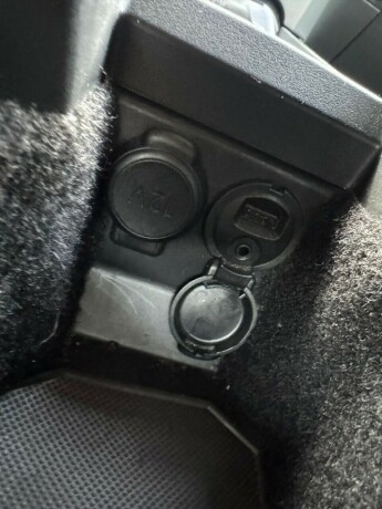 peugeot-508-bensin-2013-big-21