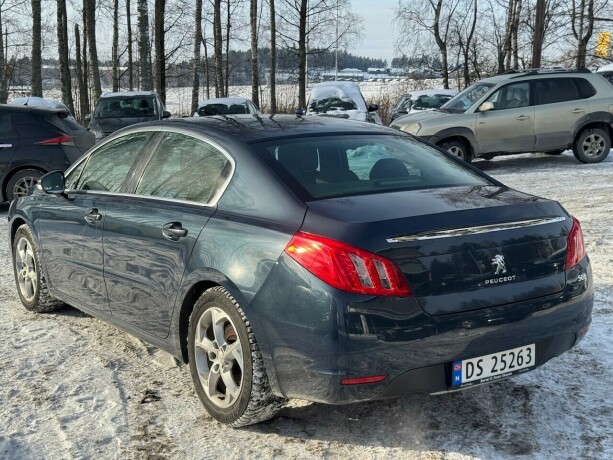 peugeot-508-bensin-2013-big-4