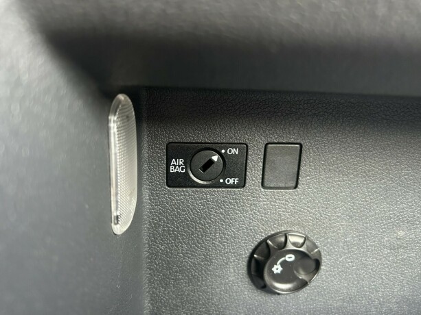 volkswagen-caddy-diesel-2012-big-17