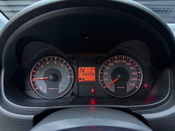 mitsubishi-colt-bensin-2010-big-13