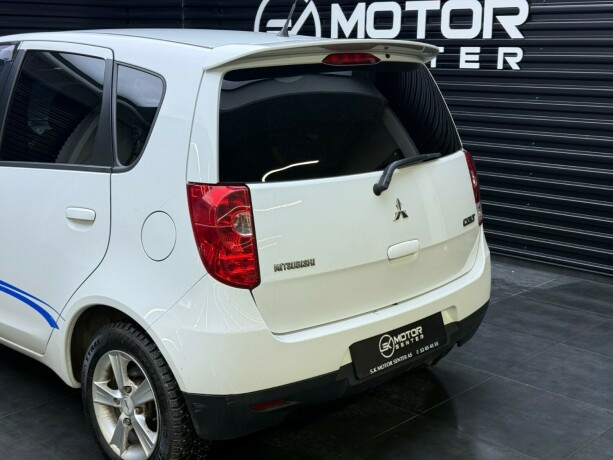 mitsubishi-colt-bensin-2010-big-4