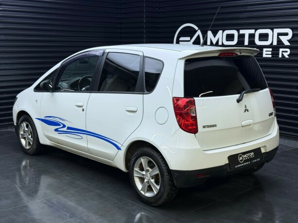 mitsubishi-colt-bensin-2010-big-1