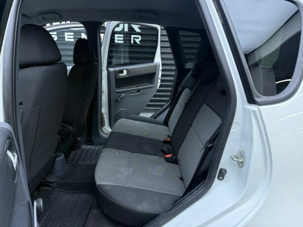 mitsubishi-colt-bensin-2010-big-20