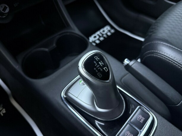 mitsubishi-outlander-elektrisitetbensin-2014-big-23