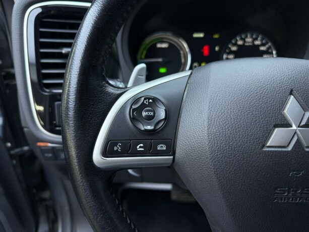 mitsubishi-outlander-elektrisitetbensin-2014-big-14