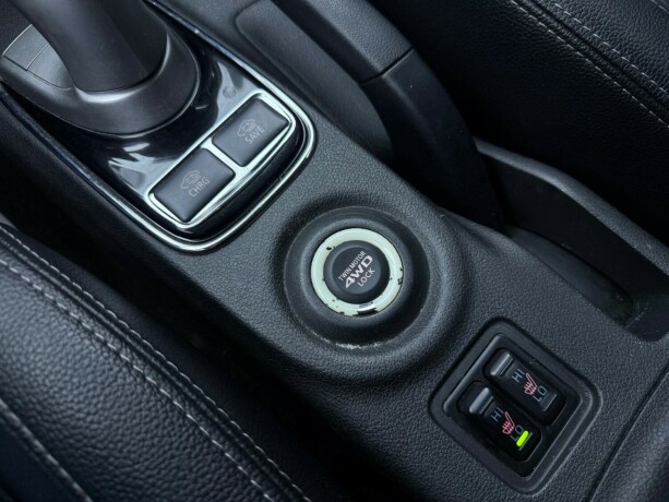 mitsubishi-outlander-elektrisitetbensin-2014-big-22