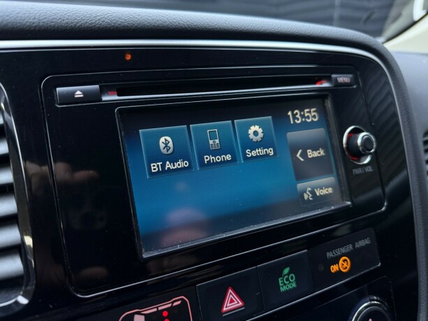 mitsubishi-outlander-elektrisitetbensin-2014-big-19