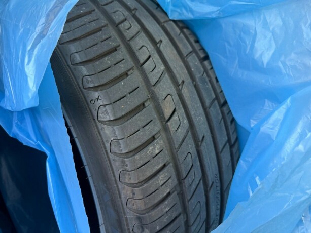 toyota-auris-elektrisitetbensin-2015-big-32