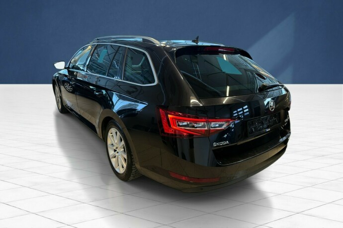 skoda-superb-diesel-2016-big-5