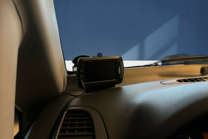 mercedes-benz-vito-diesel-2011-big-13