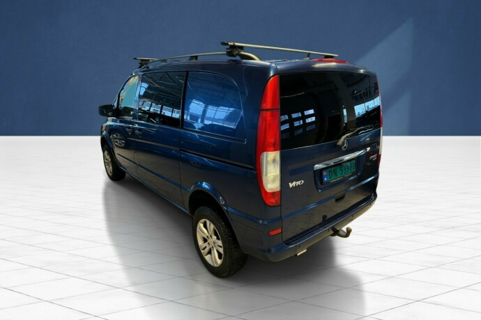 mercedes-benz-vito-diesel-2011-big-4