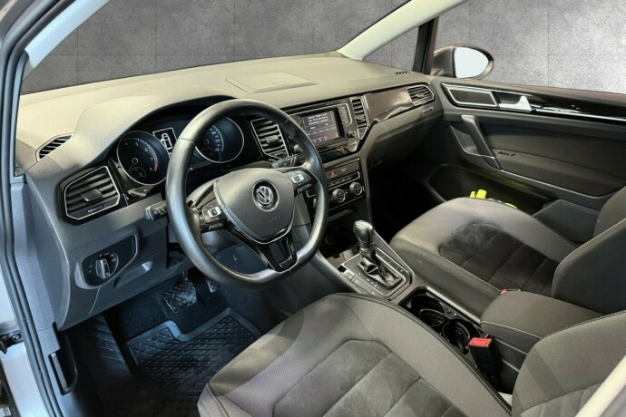 volkswagen-golf-sportsvan-bensin-2014-big-10