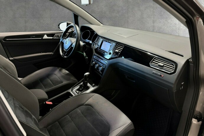 volkswagen-golf-sportsvan-bensin-2014-big-12