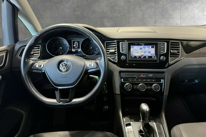 volkswagen-golf-sportsvan-bensin-2014-big-8