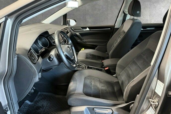 volkswagen-golf-sportsvan-bensin-2014-big-11