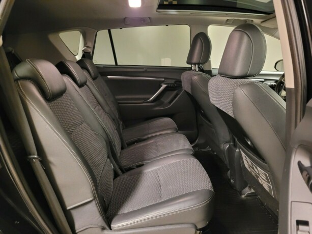 toyota-verso-bensin-2013-big-15