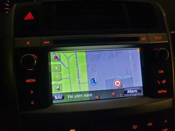 toyota-verso-bensin-2013-big-23