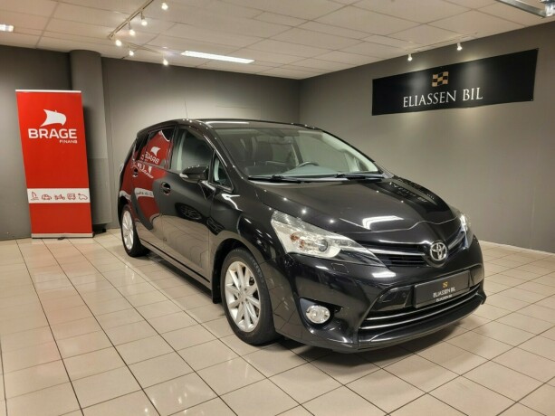 toyota-verso-bensin-2013-big-9