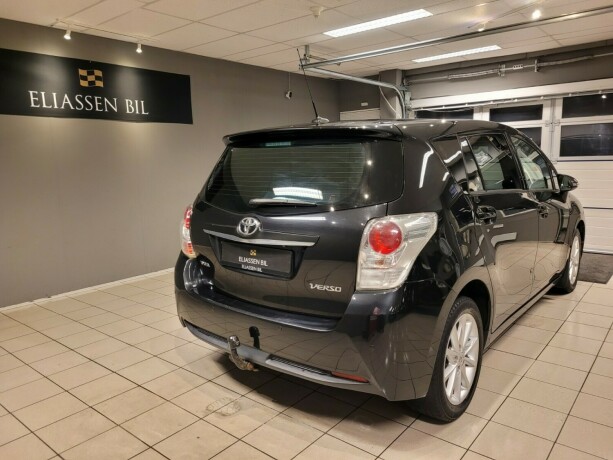 toyota-verso-bensin-2013-big-5