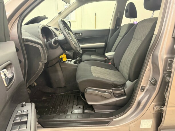 nissan-x-trail-diesel-2009-big-20