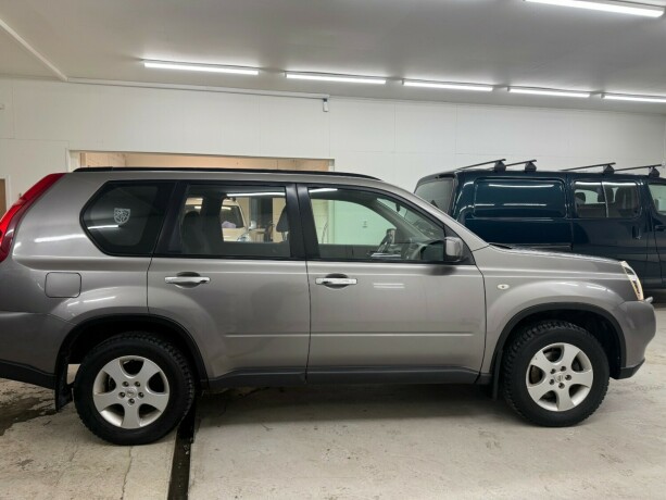 nissan-x-trail-diesel-2009-big-1