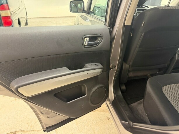 nissan-x-trail-diesel-2009-big-17