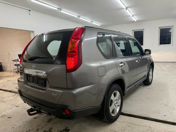 nissan-x-trail-diesel-2009-big-2