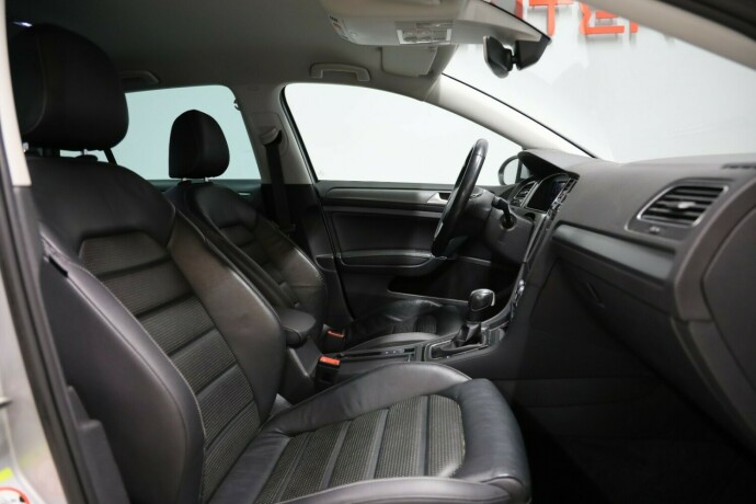 volkswagen-golf-elektrisitet-2020-big-10