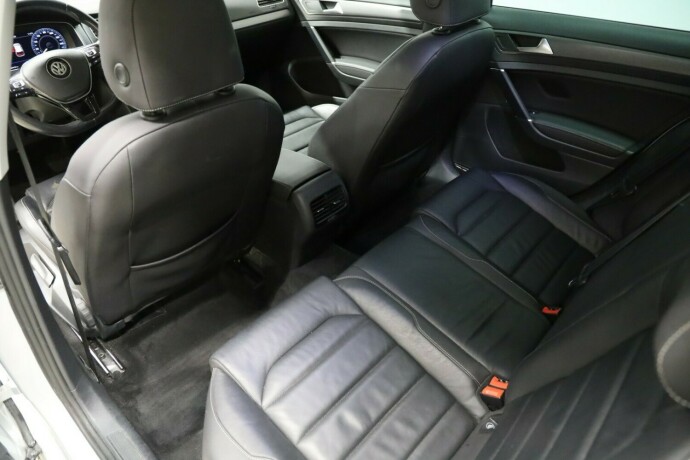 volkswagen-golf-elektrisitet-2020-big-11