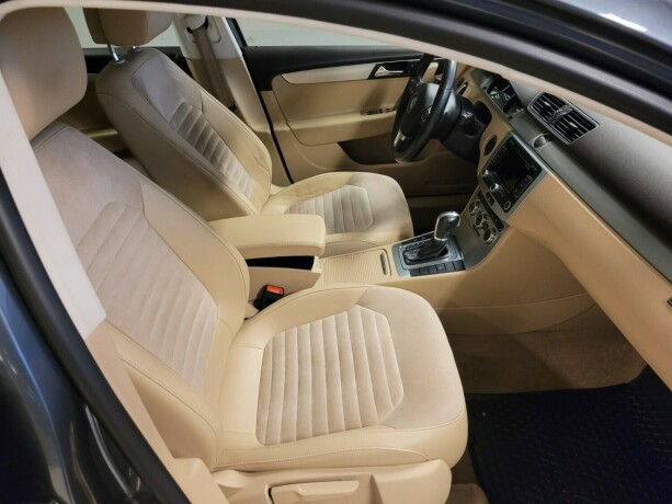 volkswagen-passat-bensin-2012-big-16