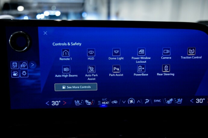 chevrolet-silverado-elektrisitet-2024-big-15