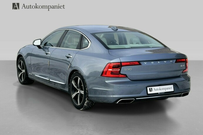 volvo-s90-diesel-2017-big-18