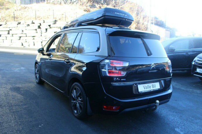 citroen-c4-picasso-diesel-2016-big-2