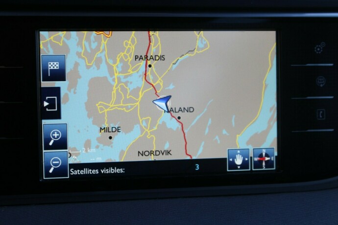 citroen-c4-picasso-diesel-2016-big-11