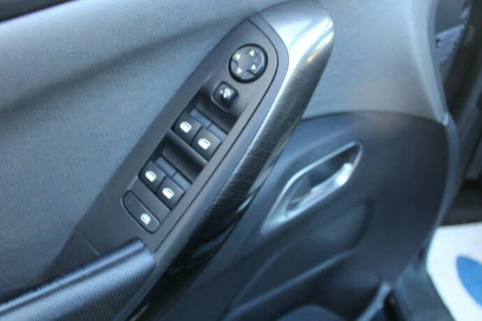 citroen-c4-picasso-diesel-2016-big-7