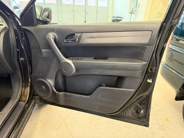 honda-cr-v-diesel-2008-big-11