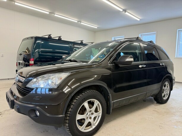honda-cr-v-diesel-2008-big-0