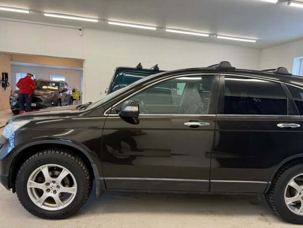 honda-cr-v-diesel-2008-big-1