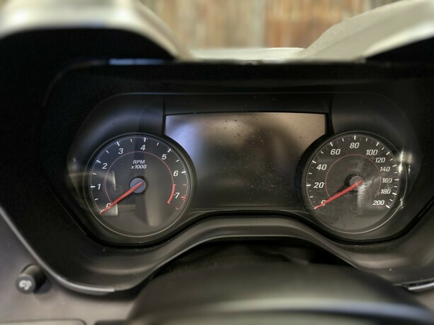 chevrolet-camaro-bensin-2016-big-26