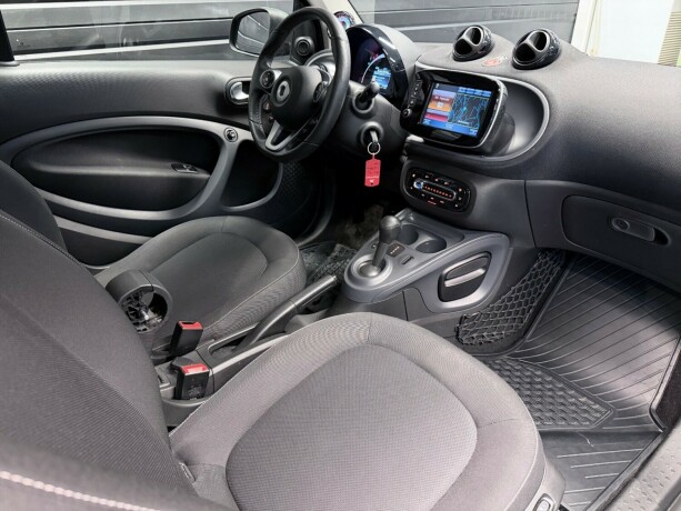 smart-fortwo-elektrisitet-2017-big-14