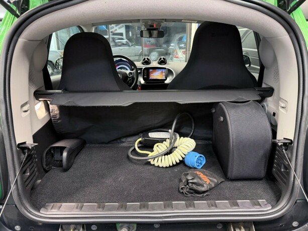 smart-fortwo-elektrisitet-2017-big-16