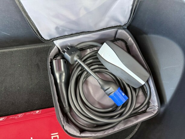 tesla-model-3-elektrisitet-2019-big-36