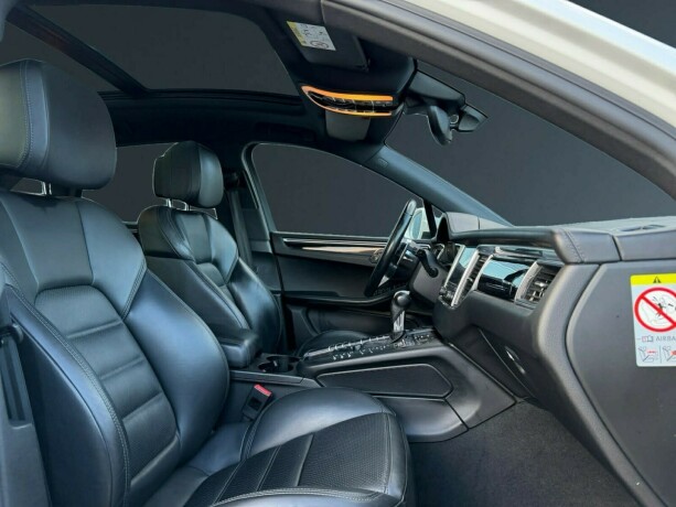 porsche-macan-diesel-2017-big-15