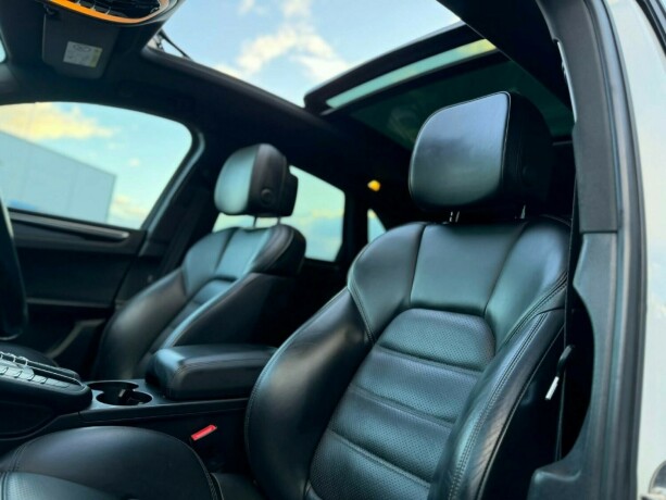 porsche-macan-diesel-2017-big-10