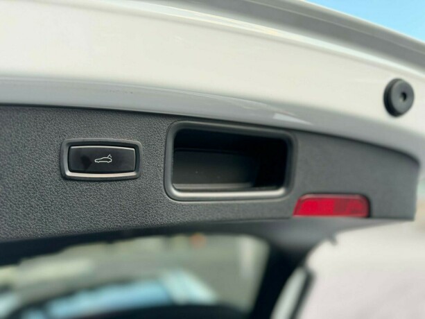 porsche-macan-diesel-2017-big-7