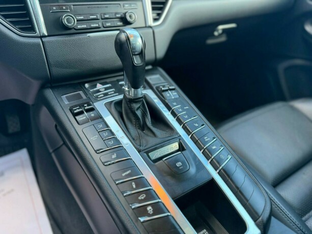 porsche-macan-diesel-2017-big-30