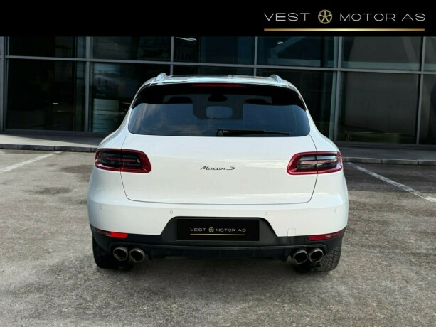 porsche-macan-diesel-2017-big-5