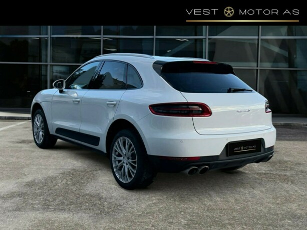 porsche-macan-diesel-2017-big-8