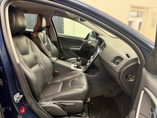 volvo-v60-bensin-2014-big-22